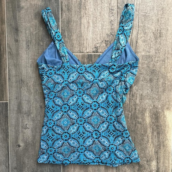 Express Y2K Ruched Tank - Picture 3 of 4